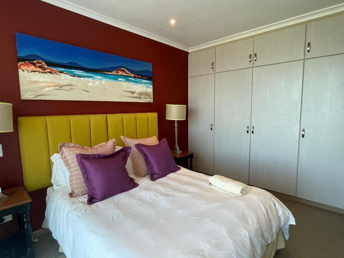Villa For Family And Golf Мозел Бей Екстериор снимка